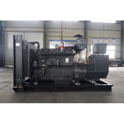 200kw凱普柴油發(fā)電機(jī)組-凱普6缸柴油機(jī)KP227H柴油發(fā)電機(jī)組,缸徑/行程：135/150mm,柴油發(fā)電機(jī)組水冷發(fā)動機(jī)功率227KW,柴油發(fā)電機(jī)組配套馬拉松斯坦福發(fā)電機(jī)。廠價(jià)直銷歡迎選購：13773399855。