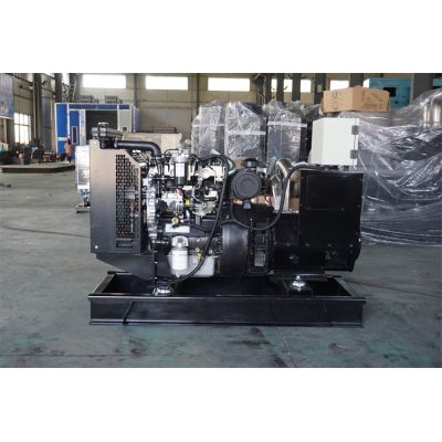 30kw珀金斯柴油發(fā)電機(jī)組-珀金斯3缸柴油機(jī)1103A-33G柴油發(fā)電機(jī)組,缸徑/行程：105/127mm,柴油發(fā)電機(jī)組水冷發(fā)動機(jī)功率30KW,柴油發(fā)電機(jī)組配套馬拉松斯坦福發(fā)電機(jī)。廠價直銷歡迎選購：13773399855。