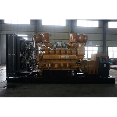 900kw濟(jì)柴柴油發(fā)電機(jī)組-濟(jì)柴12缸柴油機(jī)G12V190ZLD1柴油發(fā)電機(jī)組,缸徑/行程：190/210mm,柴油發(fā)電機(jī)組水冷發(fā)動(dòng)機(jī)功率1000KW,柴油發(fā)電機(jī)組配套馬拉松斯坦福發(fā)電機(jī)。廠價(jià)直銷歡迎選購：13773399855。