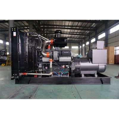 500kw申動(dòng)柴油發(fā)電機(jī)組-申動(dòng)12缸柴油機(jī)SD25G690D2柴油發(fā)電機(jī)組,缸徑/行程：135/150mm,柴油發(fā)電機(jī)組水冷發(fā)動(dòng)機(jī)功率505KW,柴油發(fā)電機(jī)組配套馬拉松斯坦福發(fā)電機(jī)。廠價(jià)直銷歡迎選購：13773399855。