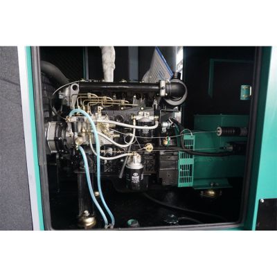 10kw揚(yáng)動(dòng)柴油發(fā)電機(jī)組-揚(yáng)動(dòng)3缸柴油機(jī)YD380D柴油發(fā)電機(jī)組,缸徑/行程：80/90mm,柴油發(fā)電機(jī)組水冷發(fā)動(dòng)機(jī)功率10KW,柴油發(fā)電機(jī)組配套馬拉松斯坦福發(fā)電機(jī)。廠價(jià)直銷歡迎選購(gòu)：13773399855。