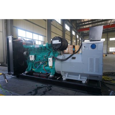 400kw濰柴藍(lán)擎柴油發(fā)電機(jī)組-濰柴藍(lán)擎6缸柴油機(jī)WP13D440E310 、柴油發(fā)電機(jī)組缸徑/行程：127/165mm,水冷發(fā)動機(jī)功率440KW,柴油發(fā)電機(jī)組配套馬拉松斯坦福發(fā)電機(jī)。廠價直銷歡迎選購：13773399855。