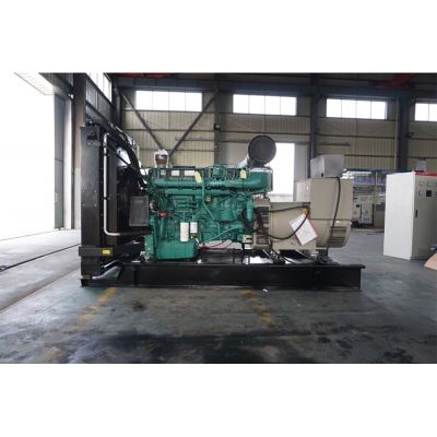 500kw沃爾沃柴油發(fā)電機(jī)組-沃爾沃6缸柴油機(jī)TWD1643GE柴油發(fā)電機(jī)組,缸徑/行程：144/165mm,柴油發(fā)電機(jī)組水冷發(fā)動(dòng)機(jī)功率560KW,柴油發(fā)電機(jī)組配套馬拉松斯坦福發(fā)電機(jī)。廠價(jià)直銷歡迎選購(gòu)：13773399855。