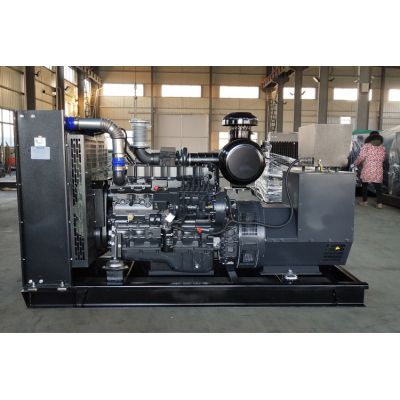 150kw上柴股份柴油發(fā)電機組-上柴股份6缸柴油機SC7H250D2柴油發(fā)電機組,缸徑/行程：105/124mm,柴油發(fā)電機組水冷發(fā)動機功率185KW,柴油發(fā)電機組配套馬拉松斯坦福發(fā)電機。廠價直銷歡迎選購：13773399855。