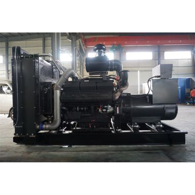 600kw上柴股份柴油發(fā)電機(jī)組-上柴股份12缸柴油機(jī)SC27G830D2柴油發(fā)電機(jī)組,缸徑/行程：135/155mm,柴油發(fā)電機(jī)組水冷發(fā)動(dòng)機(jī)功率610KW,柴油發(fā)電機(jī)組配套馬拉松斯坦福發(fā)電機(jī)。廠價(jià)直銷歡迎選購(gòu)：13773399855。