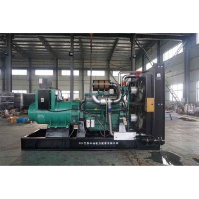 1200kw南通股份柴油發(fā)電機(jī)組-南通股份12缸柴油機(jī)NCG12V1810柴油發(fā)電機(jī)組,缸徑/行程：165/190mm,柴油發(fā)電機(jī)組水冷發(fā)動機(jī)功率1331KW,柴油發(fā)電機(jī)組配套馬拉松斯坦福發(fā)電機(jī)。廠價(jià)直銷歡迎選購：13773399855。
