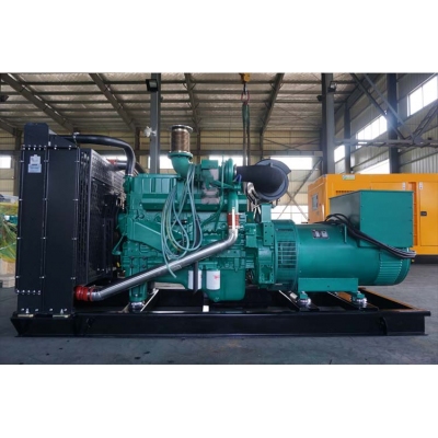 350KW玉柴柴油發(fā)電機(jī)組-玉柴6缸柴油機(jī)YC6MJ540-D30柴油發(fā)電機(jī)組缸徑/行程：131/145mm,柴油發(fā)電機(jī)組水冷發(fā)動機(jī)功率402KW,柴油發(fā)電機(jī)組配套馬拉松斯坦福發(fā)電機(jī)。廠價(jià)直銷歡迎選購：13773399855。