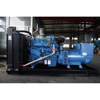 300KW玉柴柴油發(fā)電機(jī)組-玉柴6缸柴油機(jī)YCDV11D-420,柴油發(fā)電機(jī)組缸徑/行程：126/155mm,柴油發(fā)電機(jī)組水冷發(fā)動(dòng)機(jī)功率309KW,柴油發(fā)電機(jī)組配套馬拉松斯坦福發(fā)電機(jī)。廠價(jià)直銷歡迎選購：13773399855。