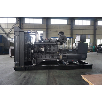 600kw上柴動力柴油發(fā)電機組-上柴股份6缸柴油機6KTAA25-G33柴油發(fā)電機組,缸徑/行程：170/185mm,柴油發(fā)電機組水冷發(fā)動機功率684KW,柴油發(fā)電機組配套馬拉松斯坦福發(fā)電機。廠價直銷歡迎選購：13773399855。