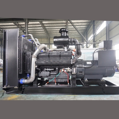 600kw上柴動力柴油發(fā)電機組-上柴股份6缸柴油機6KTAA25-G34柴油發(fā)電機組,缸徑/行程：170/185mm,柴油發(fā)電機組水冷發(fā)動機功率629KW,柴油發(fā)電機組配套馬拉松斯坦福發(fā)電機。廠價直銷歡迎選購：13773399855。
