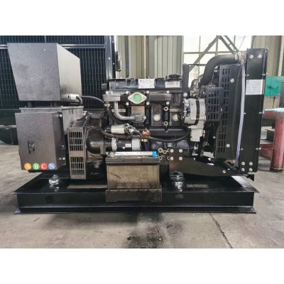15kw上柴股份柴油發(fā)電機組-上柴動力4缸柴油機4Z2.3-G11柴油發(fā)電機組,缸徑/行程：85/100mm,柴油發(fā)電機組水冷發(fā)動機功率18KW,柴油發(fā)電機組配套馬拉松斯坦福發(fā)電機。廠價直銷歡迎選購：13773399855。